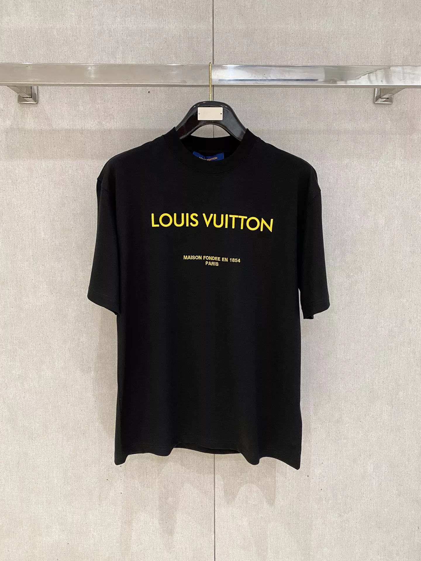 Refined 4568 Louis Vuitton LV T-Shirts Short Sleeved For Men