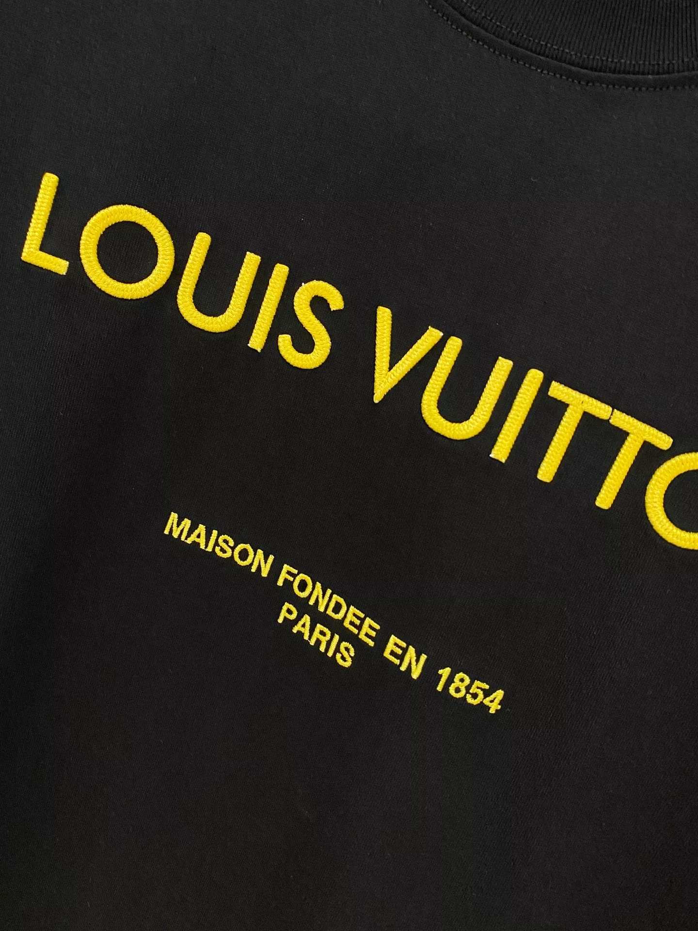 Refined 4568 Louis Vuitton LV T-Shirts Short Sleeved For Men