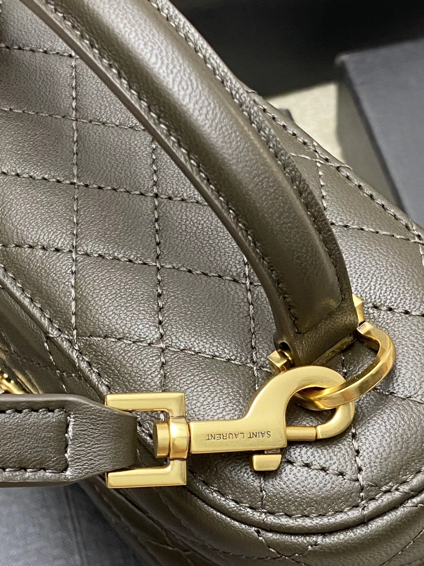Refined 4569 Yves Saint Laurent YSL AAA Messenger Bags For Women