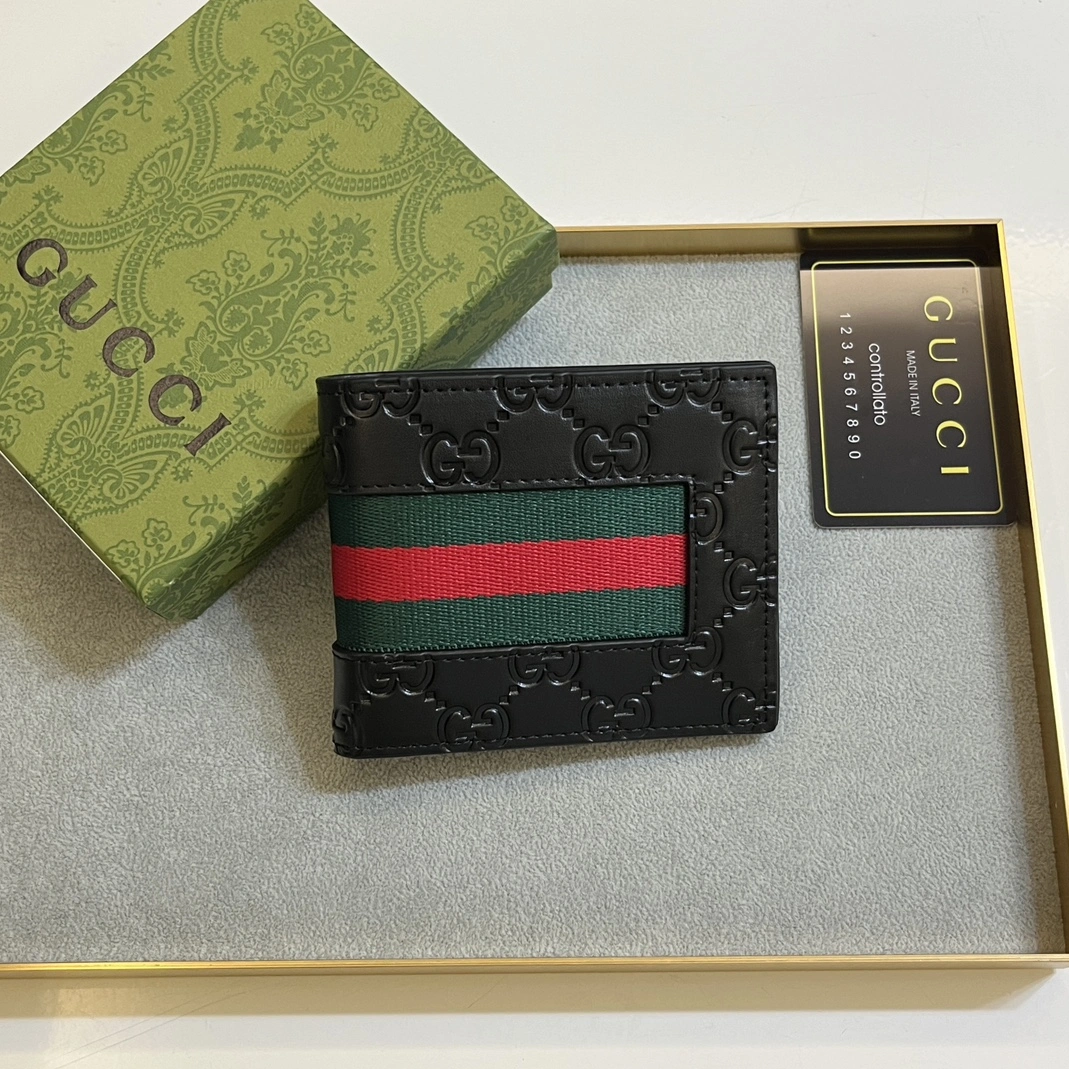 Refined 4609 Gucci Wallets