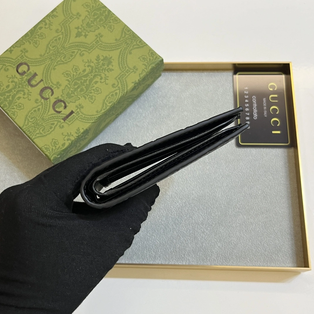 Refined 4609 Gucci Wallets