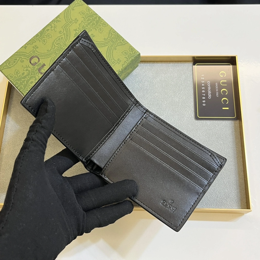 Refined 4609 Gucci Wallets