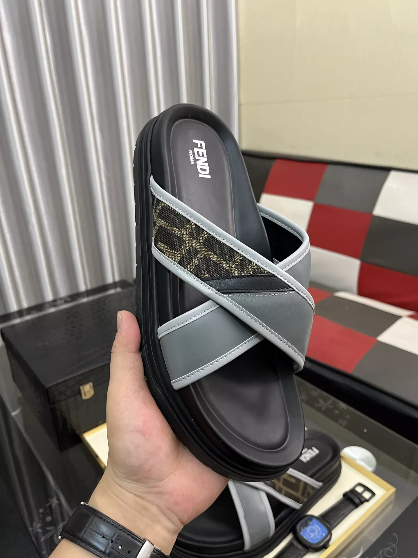 Refined 4680 Fendi Slippers For Men