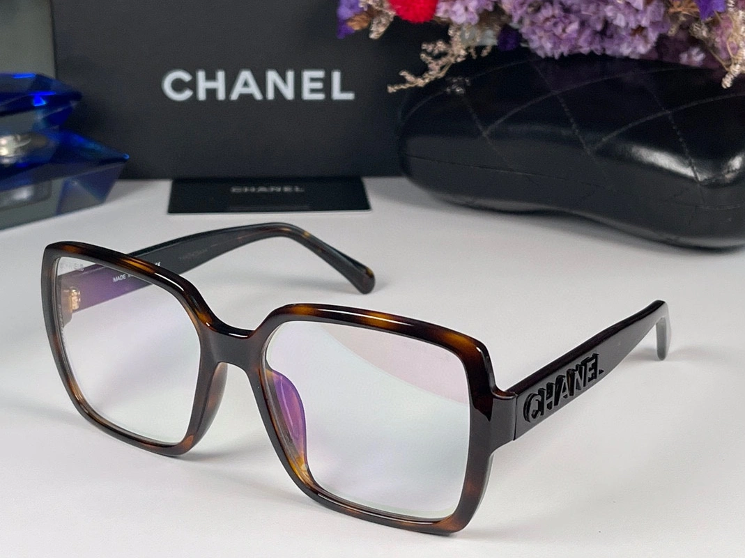 Refined 4683 Chanel Goggles