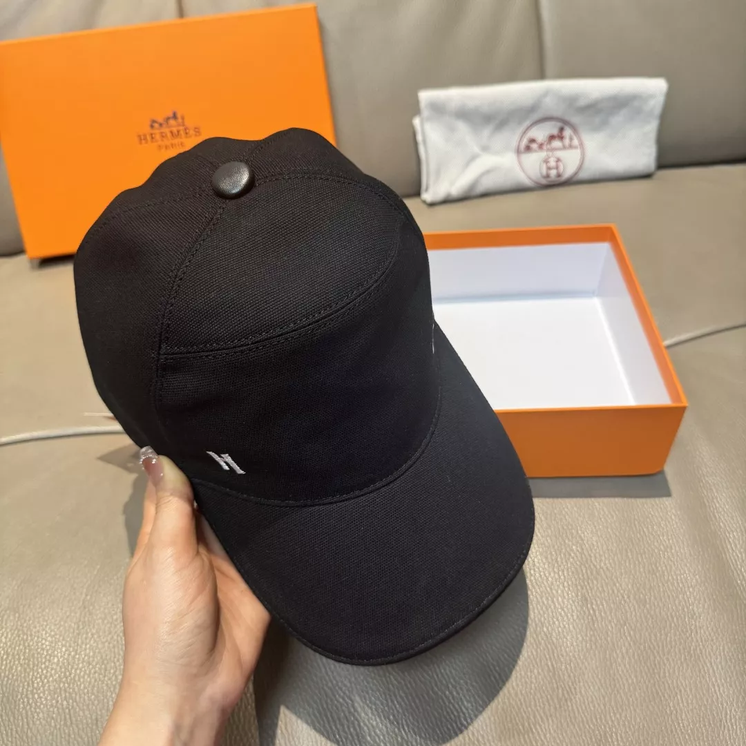 Refined 4869 Hermes Caps