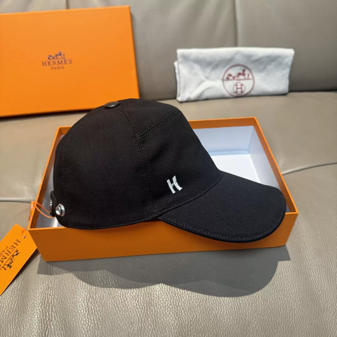 Refined 4869 Hermes Caps