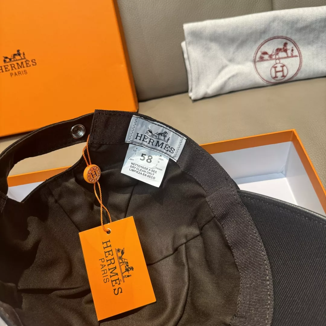 Refined 4869 Hermes Caps