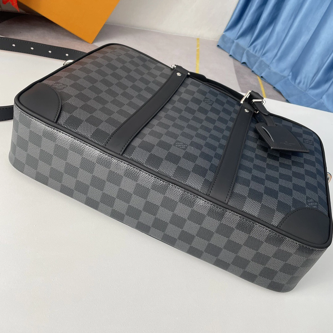Refined 5086 Louis Vuitton AAA Man Handbags