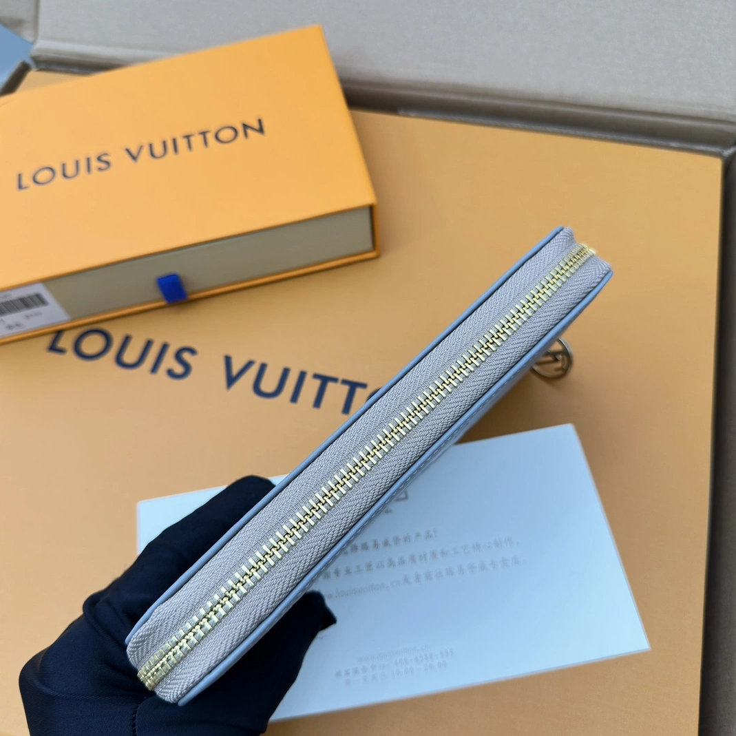 Refined 5131 Louis Vuitton LV Wallets For Women
