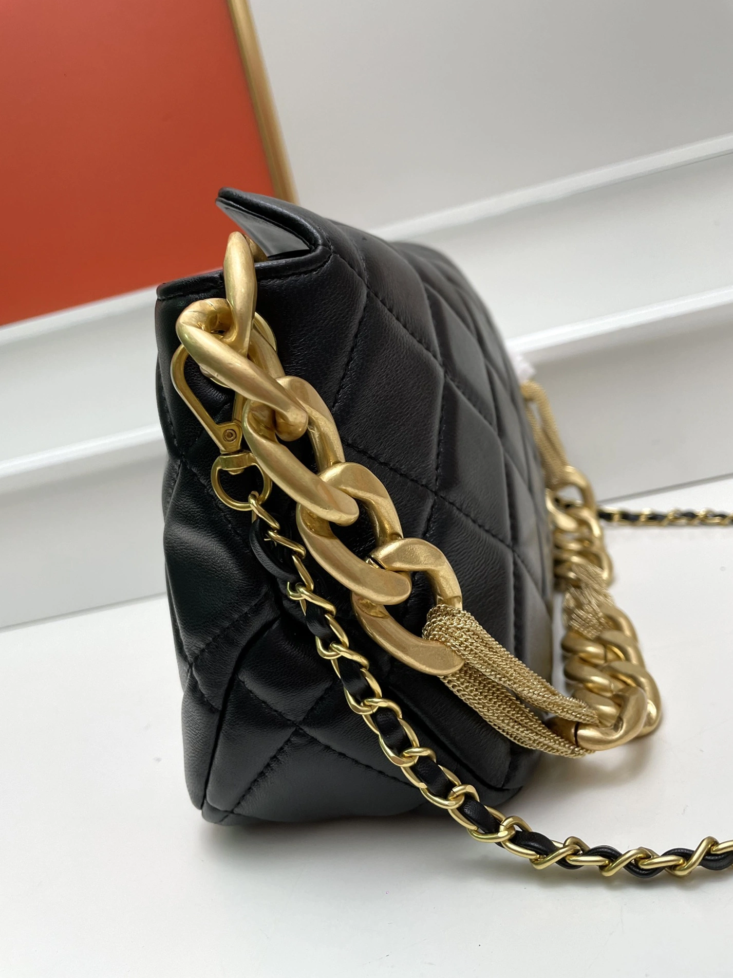 Refined 5209 Chanel AAA Quality Messenger Bags For Women