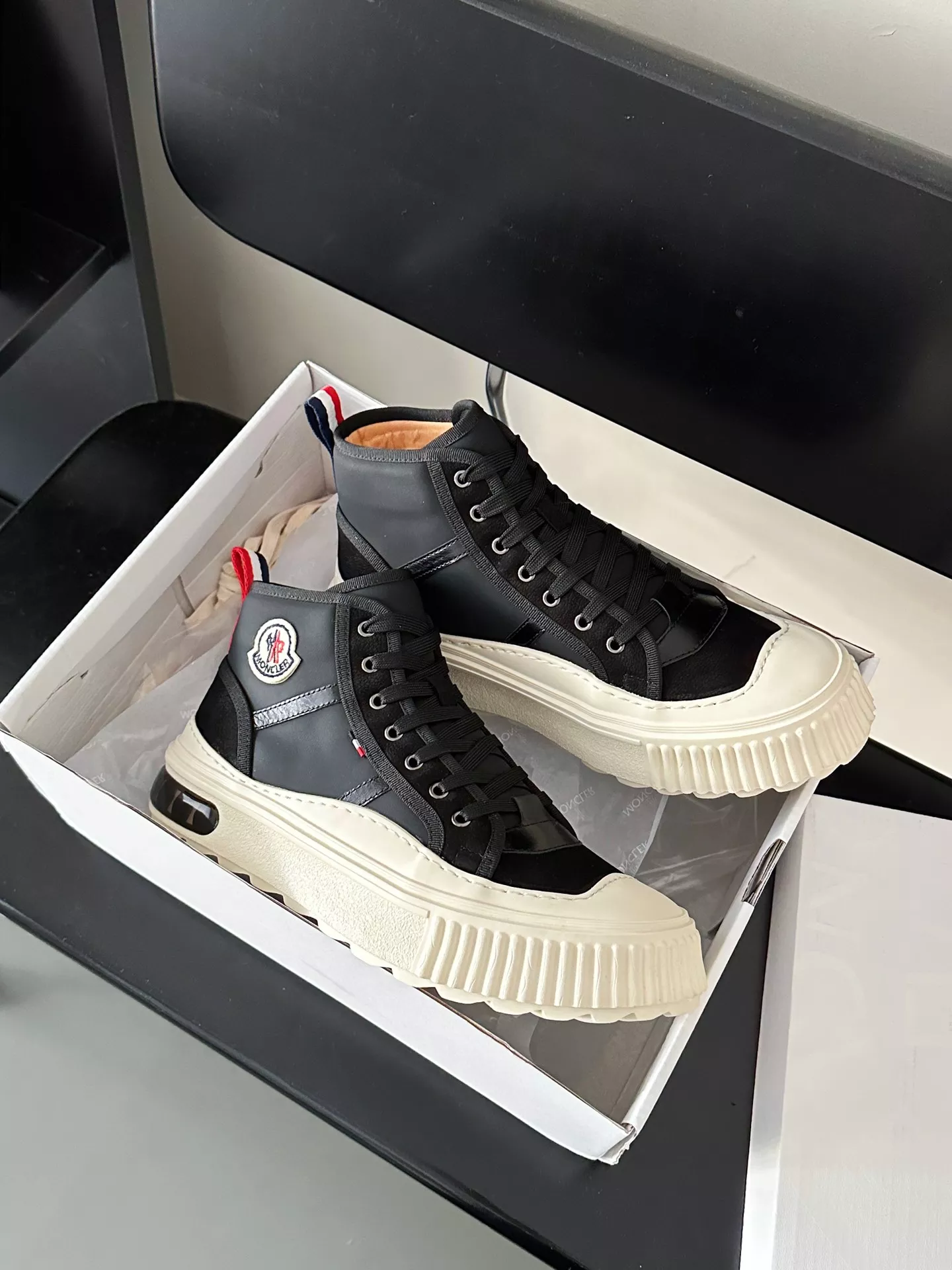 Refined 5233 Moncler Boots For Men