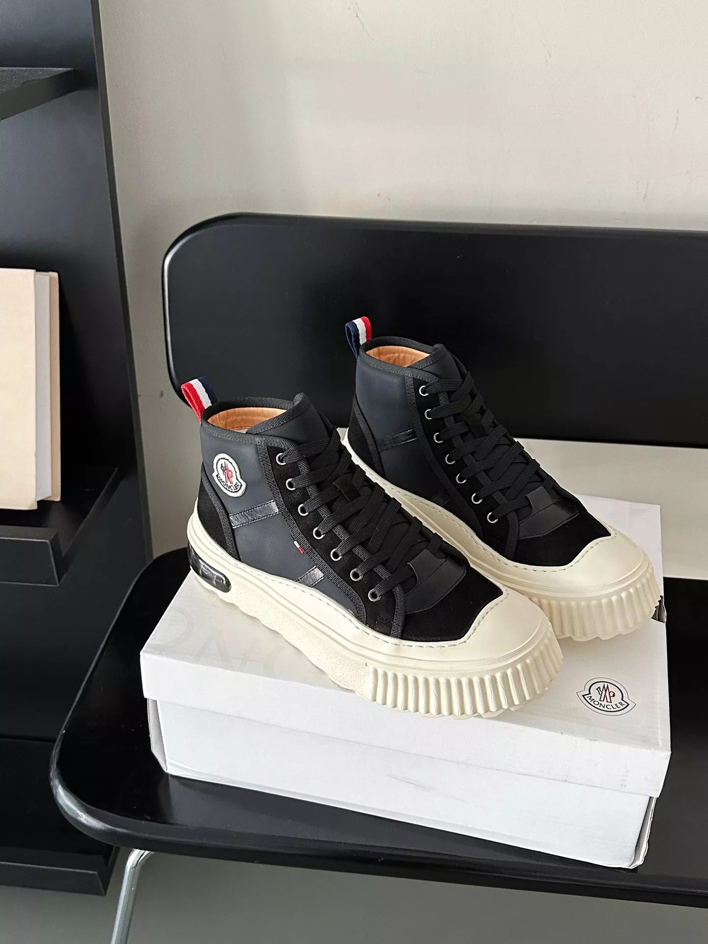 Refined 5233 Moncler Boots For Men