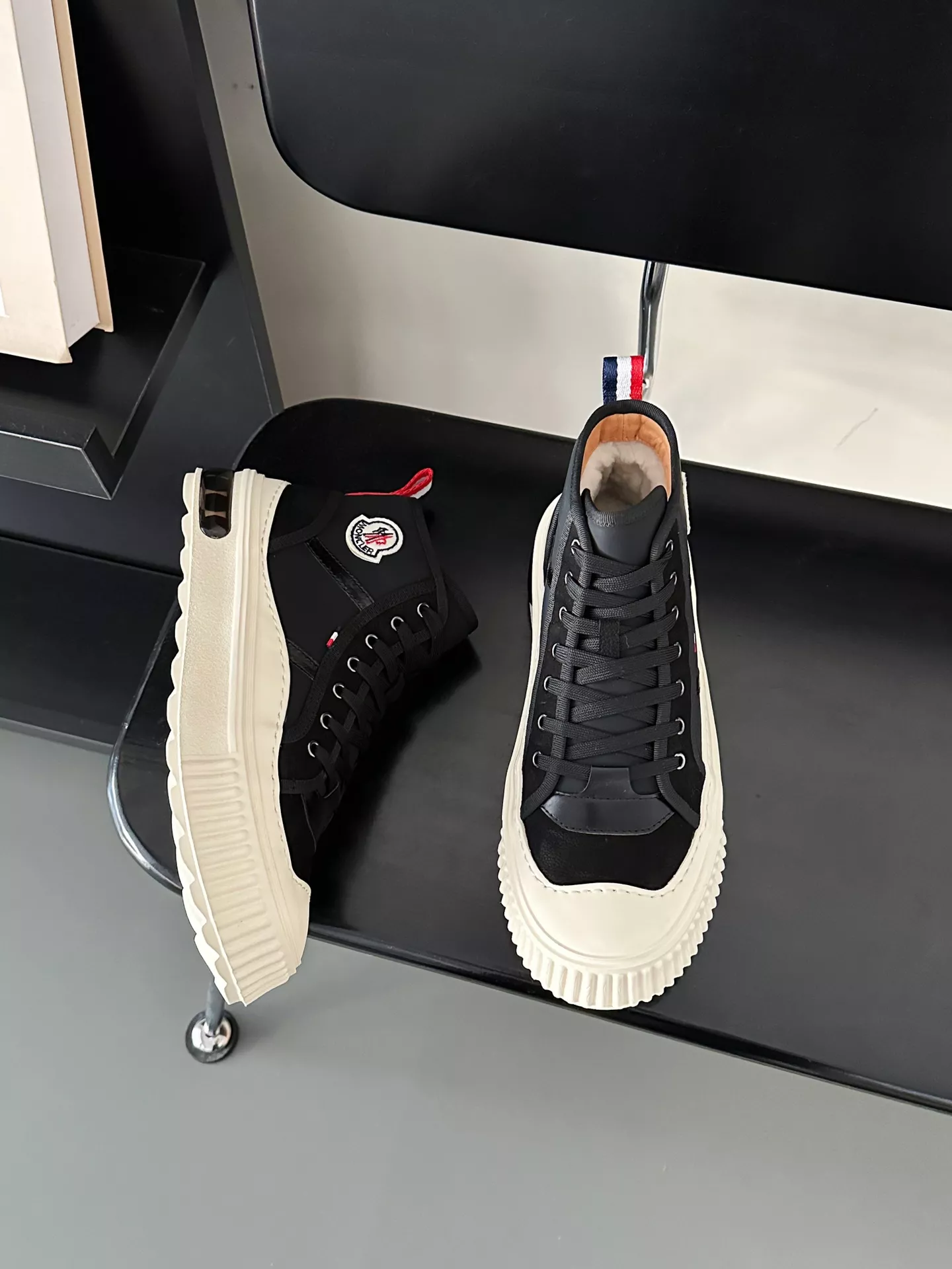 Refined 5233 Moncler Boots For Men