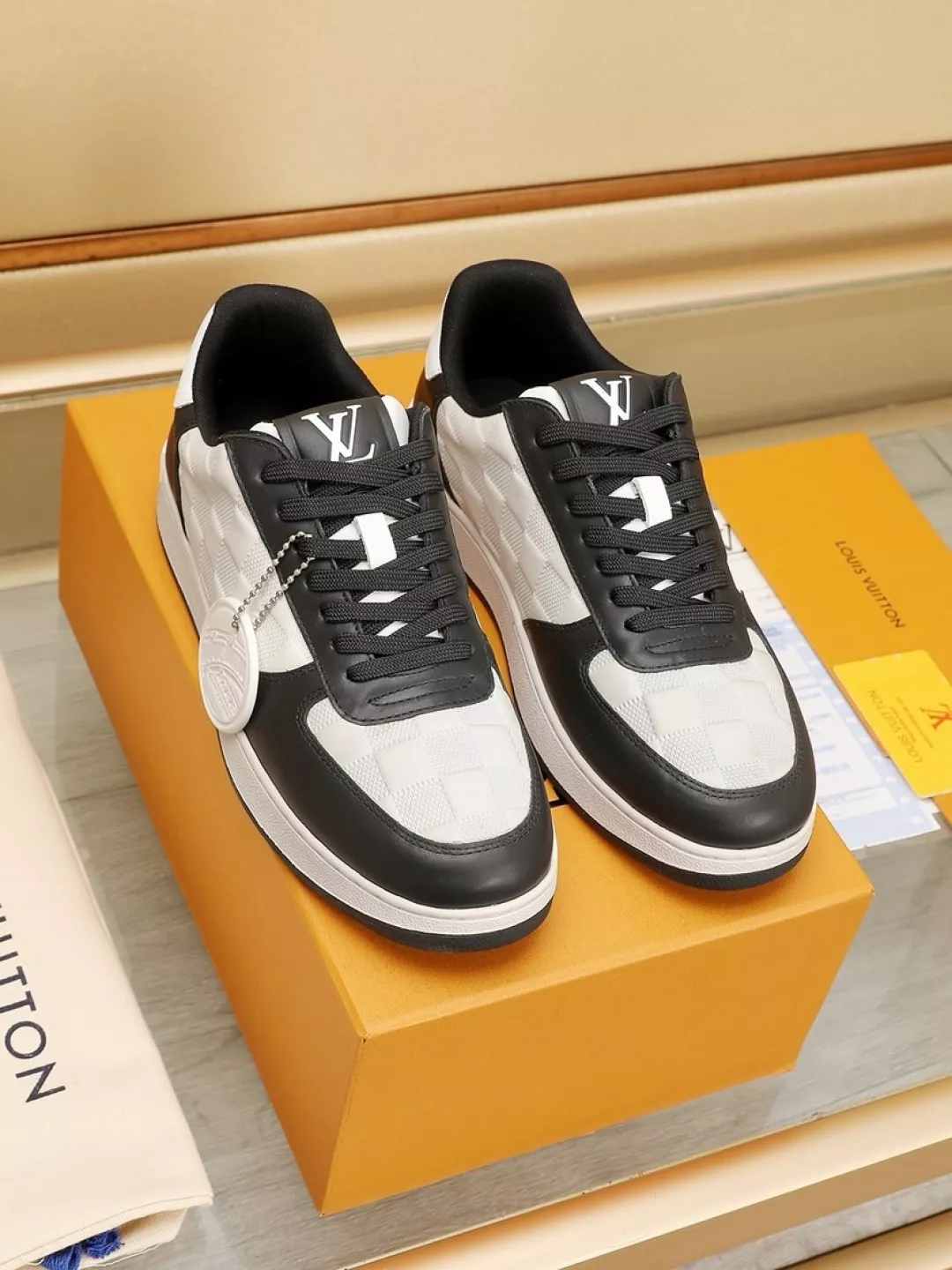 Refined 5332 Louis Vuitton Casual Shoes For Men