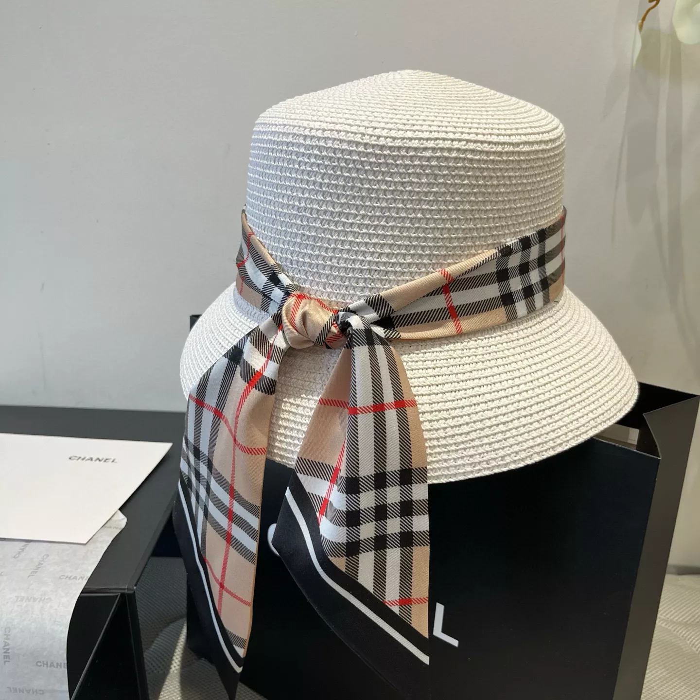 Refined 5481 Burberry Caps