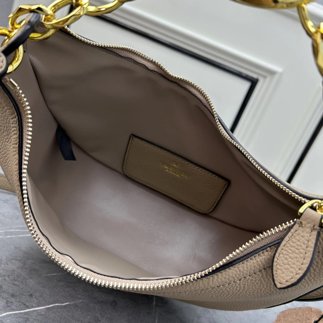 Refined 5673 Valentino AAA Quality Messenger Bags For Women