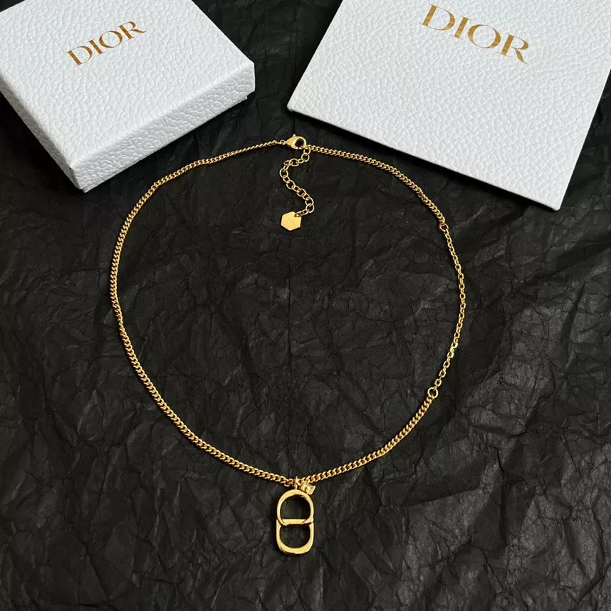 Refined 5737 Christian Dior Necklaces