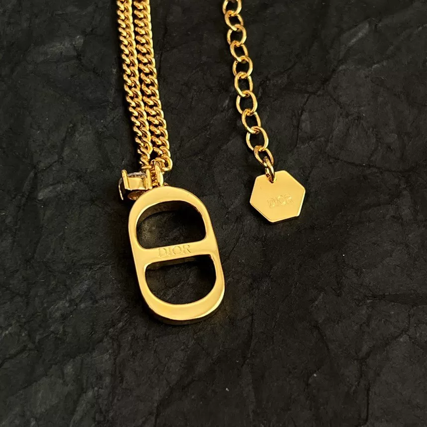Refined 5737 Christian Dior Necklaces