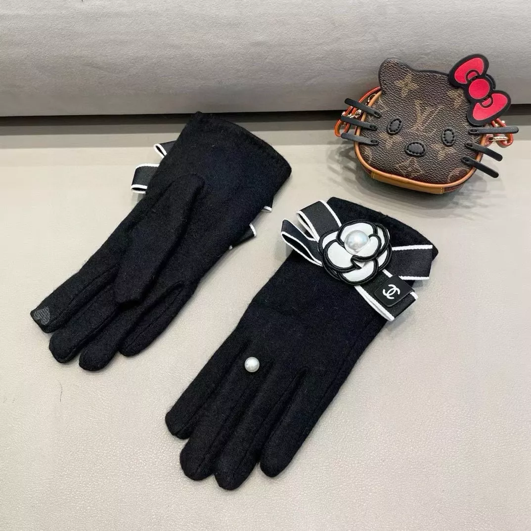 Refined 5764 Chanel Gloves For Women