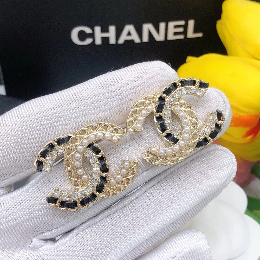 Refined 5782 Chanel Earrings For Women