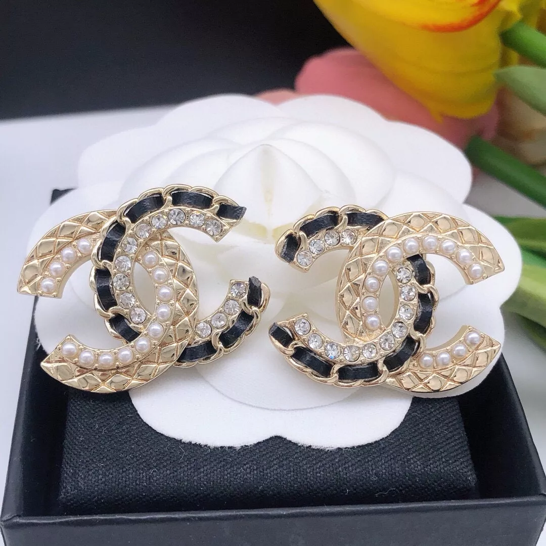 Refined 5782 Chanel Earrings For Women