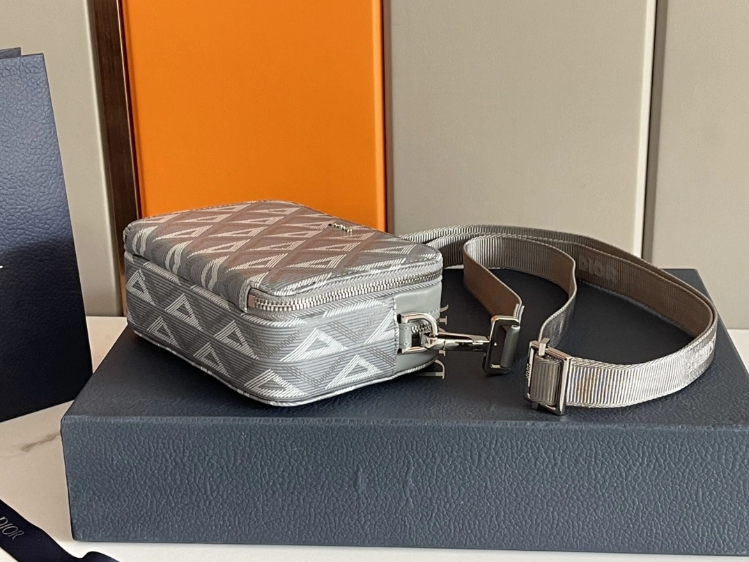 Refined 5953 Christian Dior AAA Man Messenger Bags