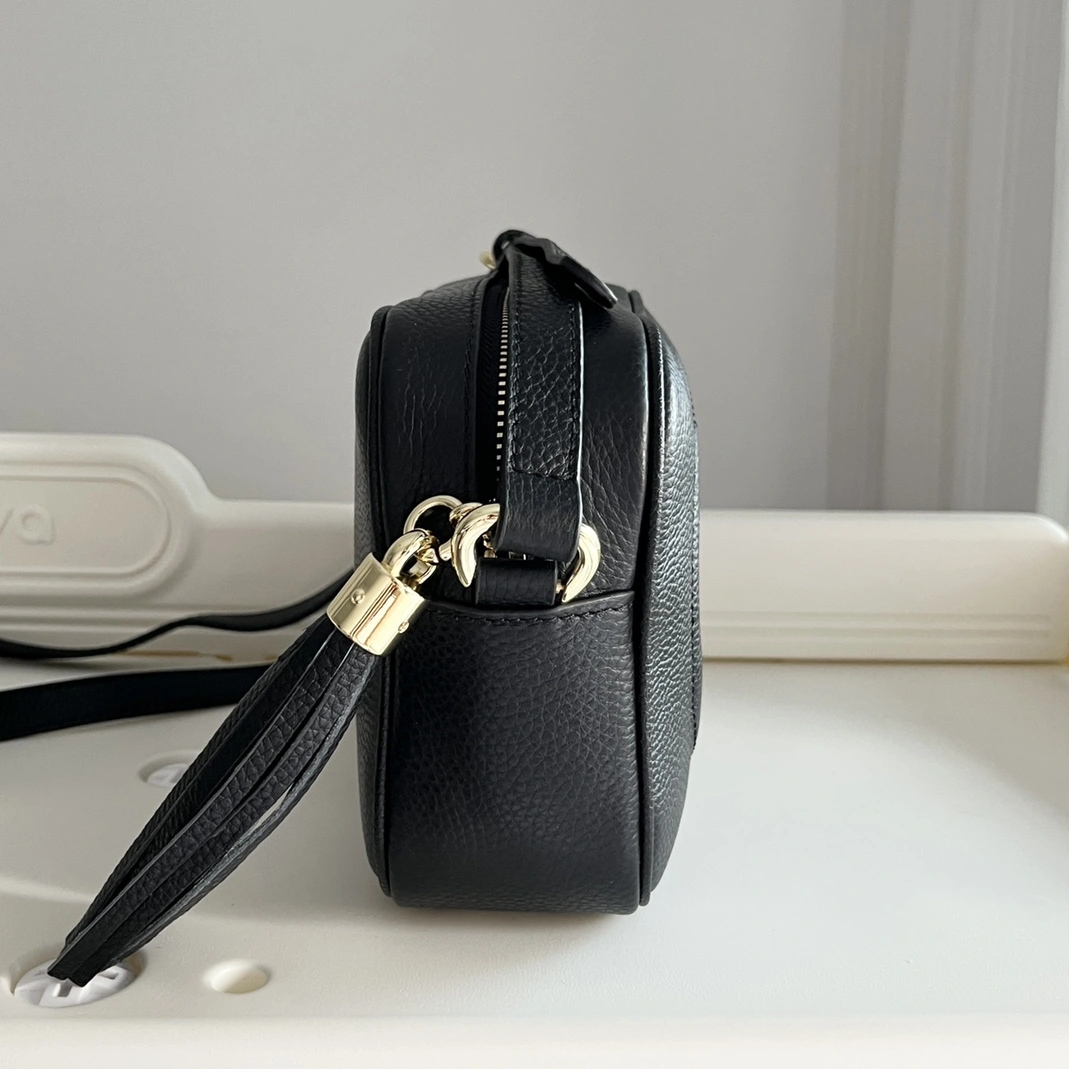 Refined 639 Gucci AAA Quality Messenger Bags