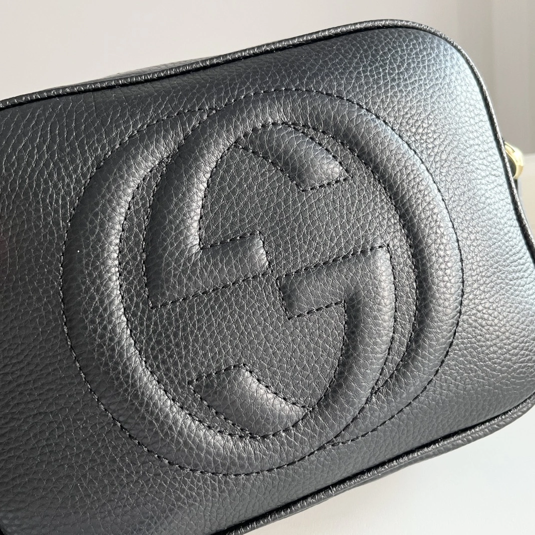 Refined 639 Gucci AAA Quality Messenger Bags