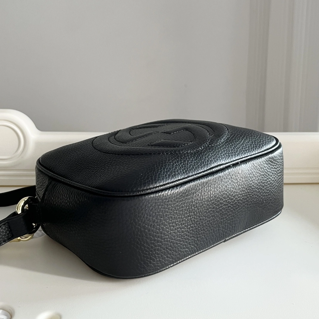 Refined 639 Gucci AAA Quality Messenger Bags