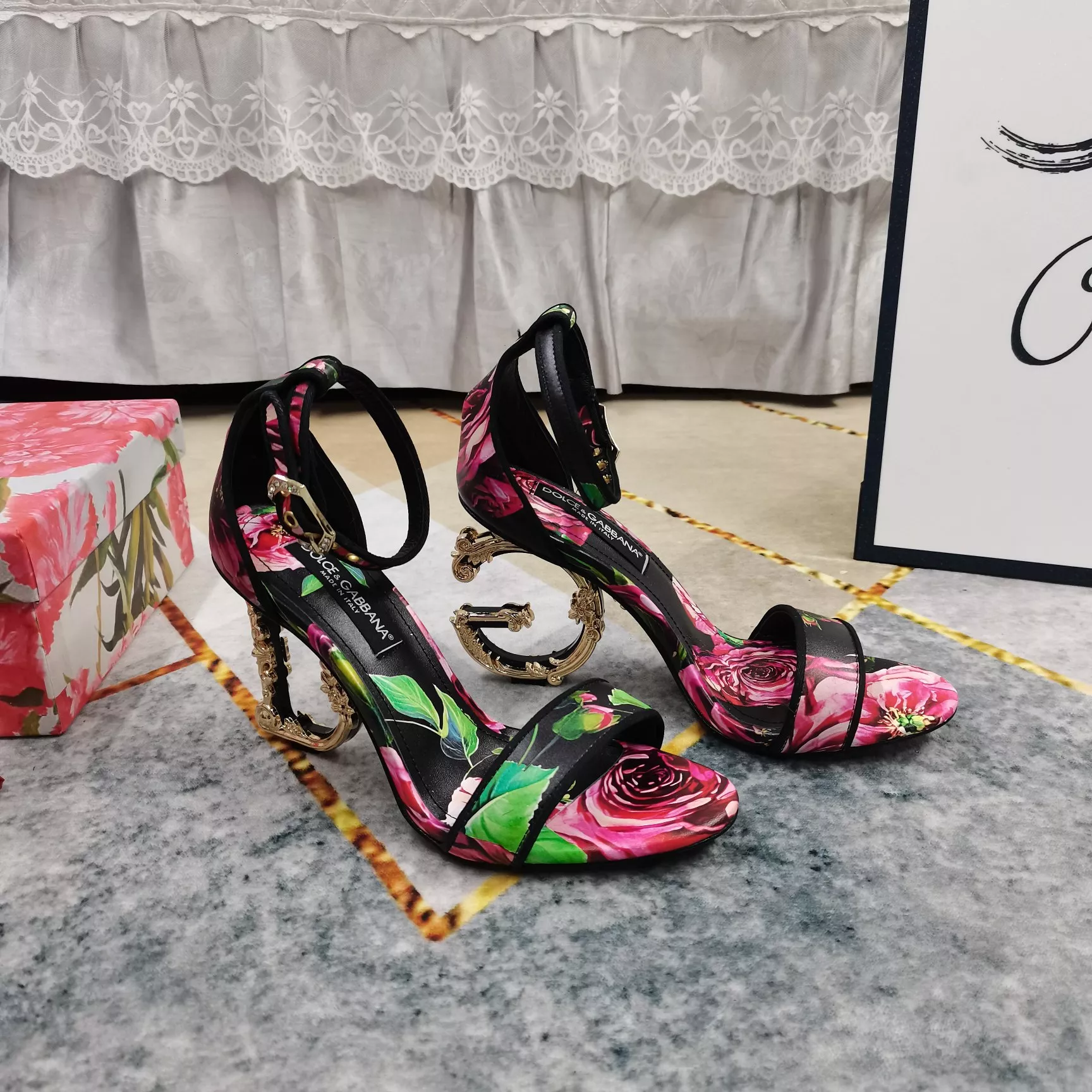 Refined 6403 Dolce & Gabbana D&G Sandal For Women