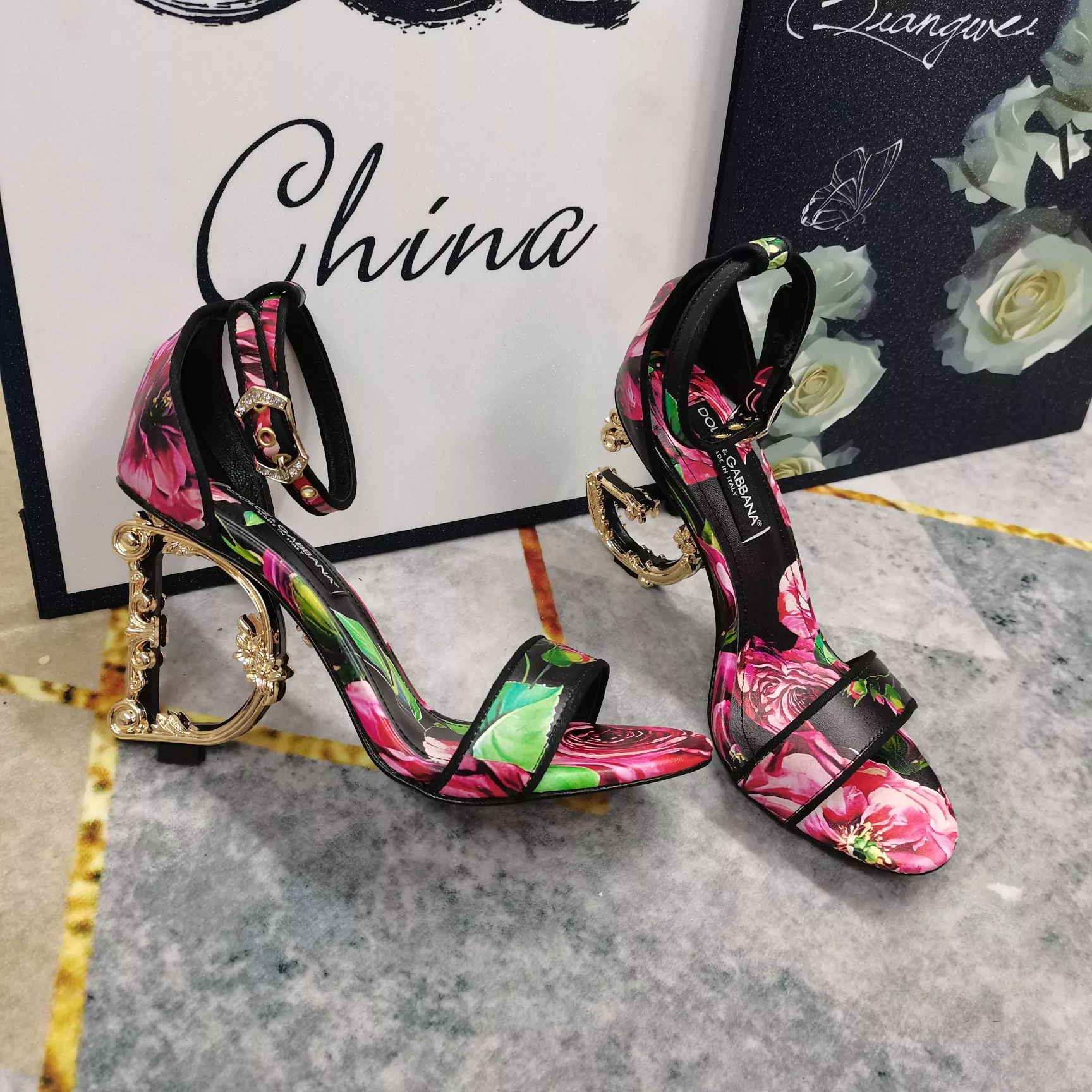 Refined 6403 Dolce & Gabbana D&G Sandal For Women