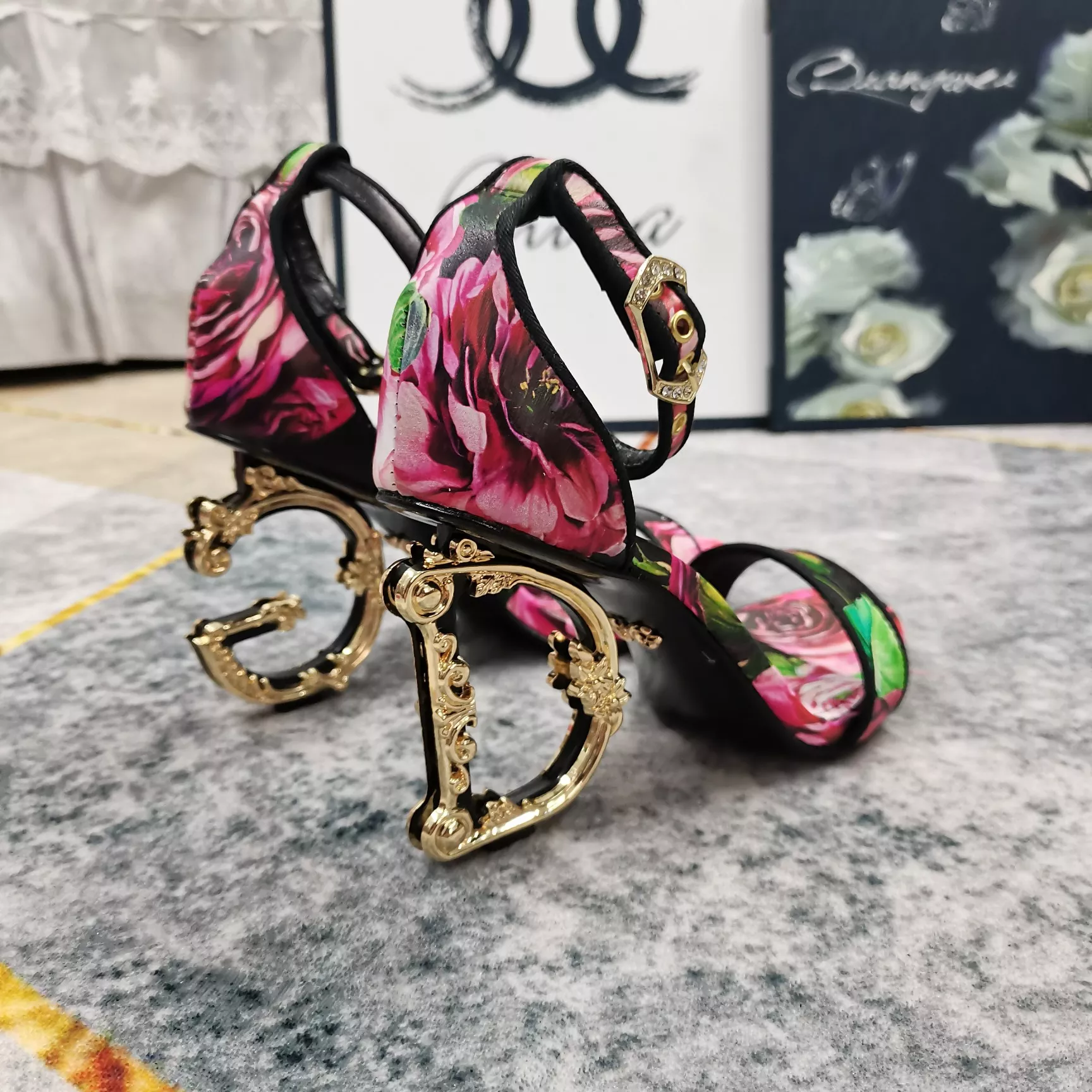 Refined 6403 Dolce & Gabbana D&G Sandal For Women