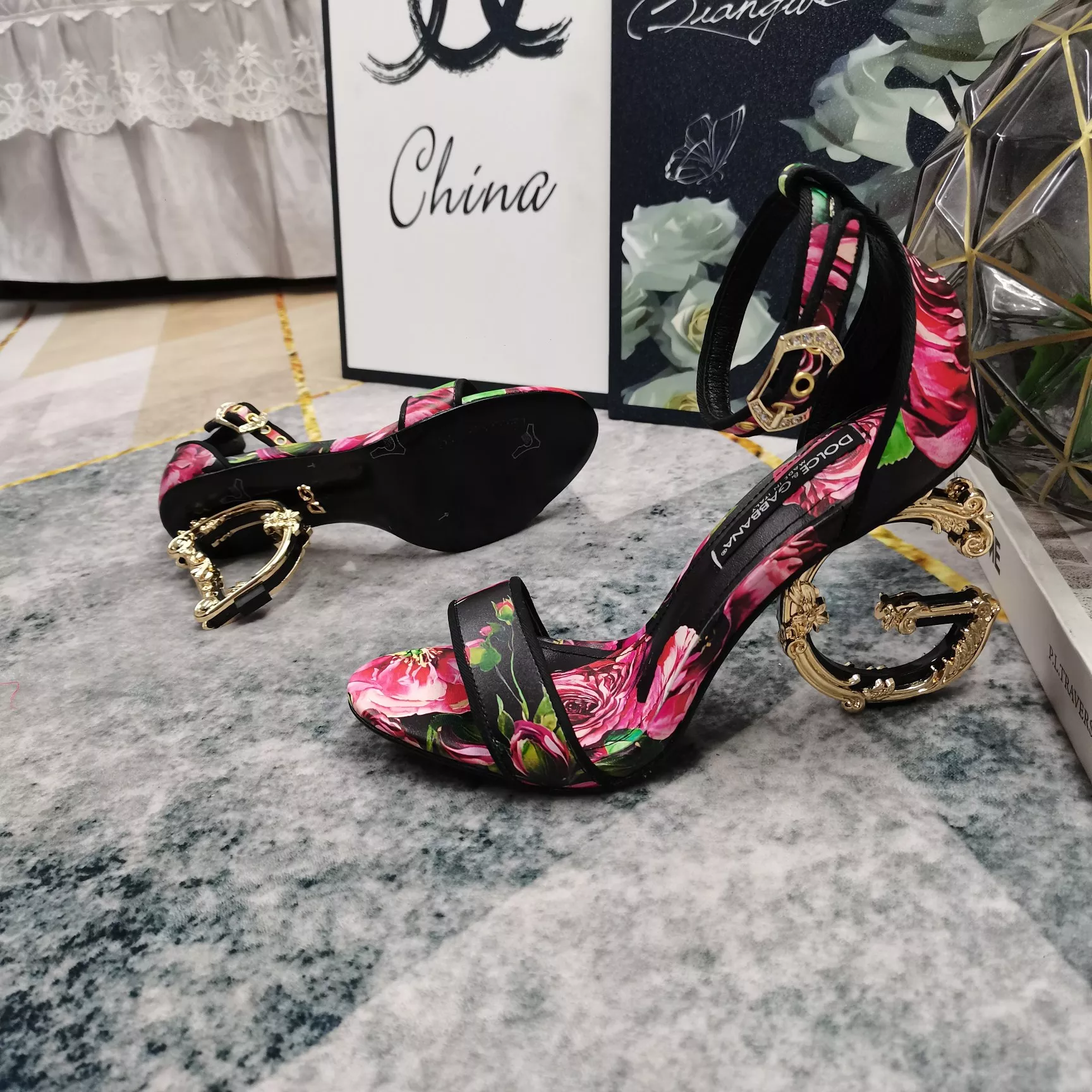 Refined 6403 Dolce & Gabbana D&G Sandal For Women