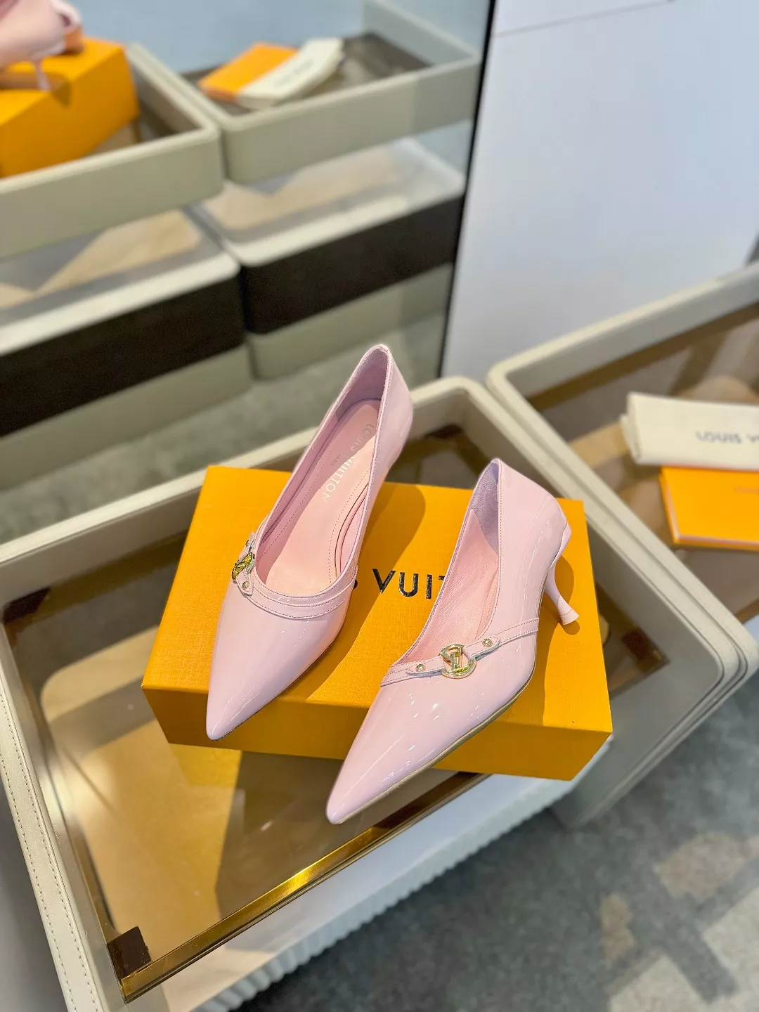 Refined 6802 Louis Vuitton High-Heeled Shoes For Women