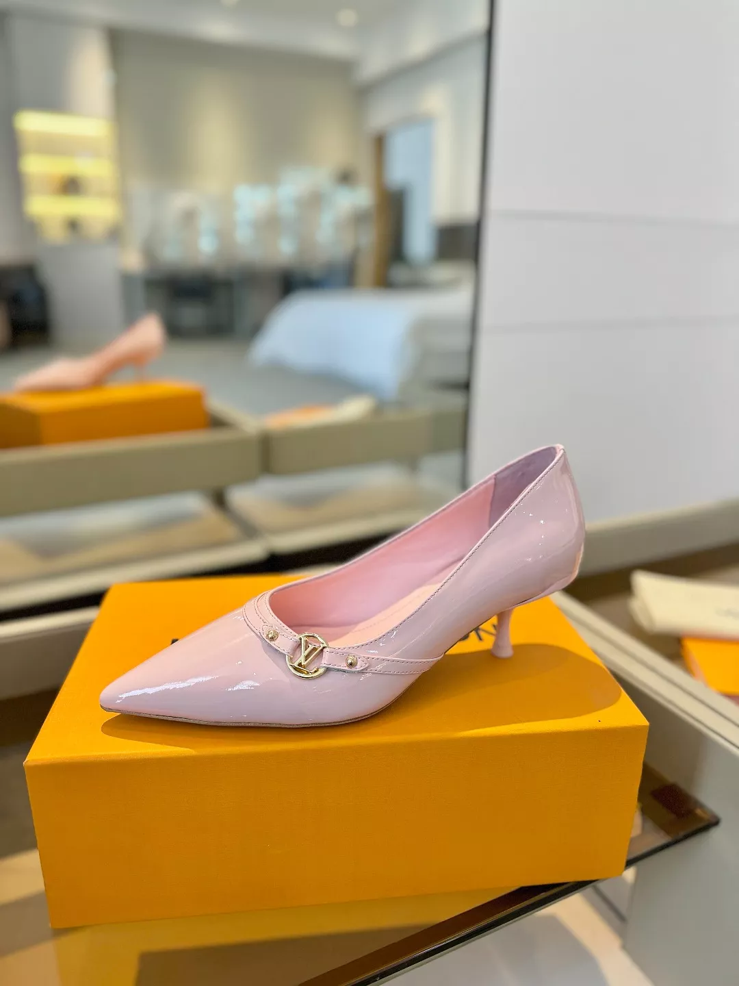 Refined 6802 Louis Vuitton High-Heeled Shoes For Women