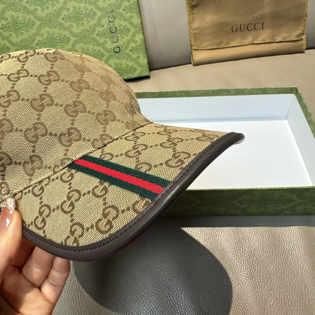 Refined 6824 Gucci Caps