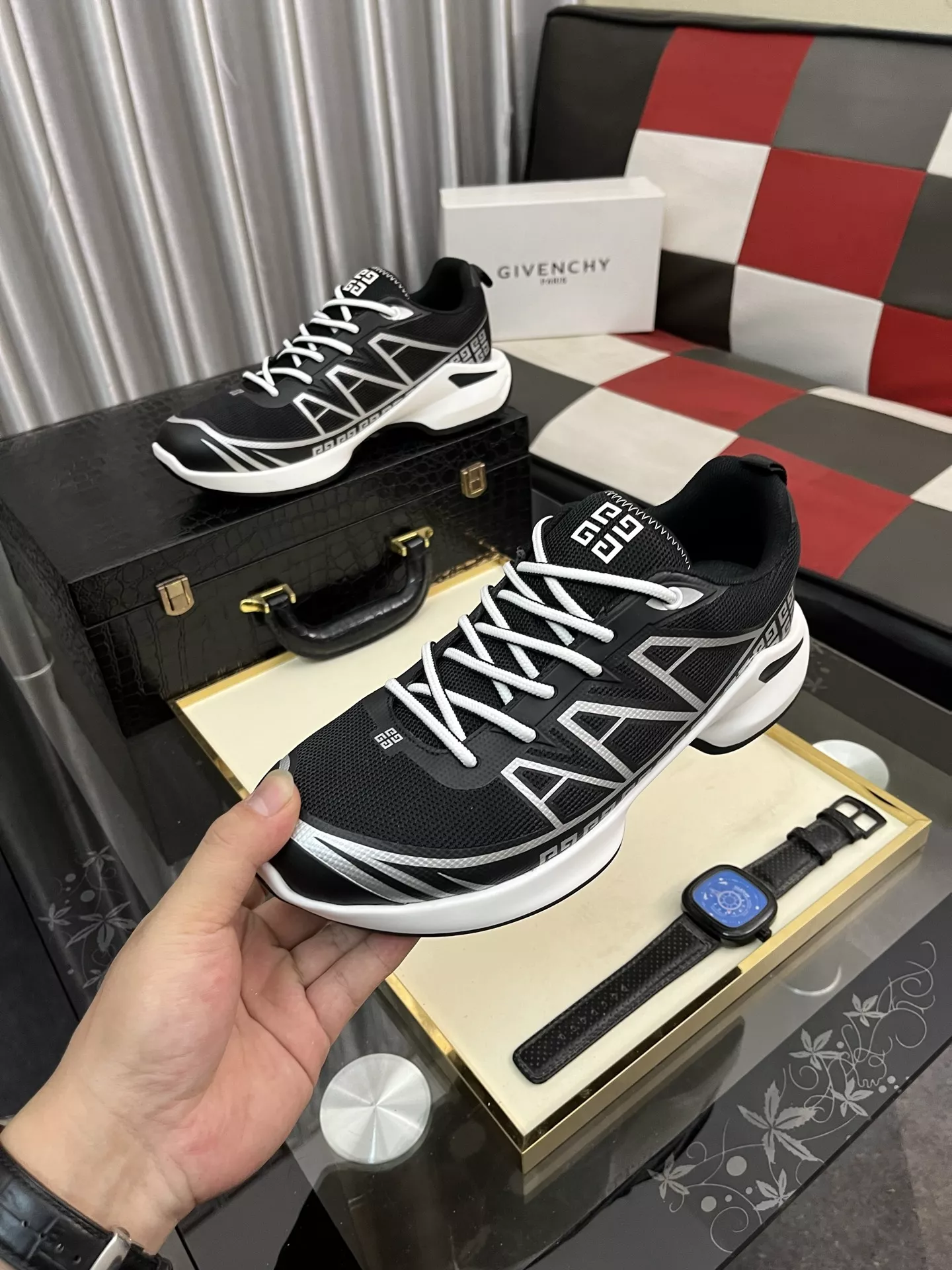 Refined 6840 Givenchy Casual Shoes For Men