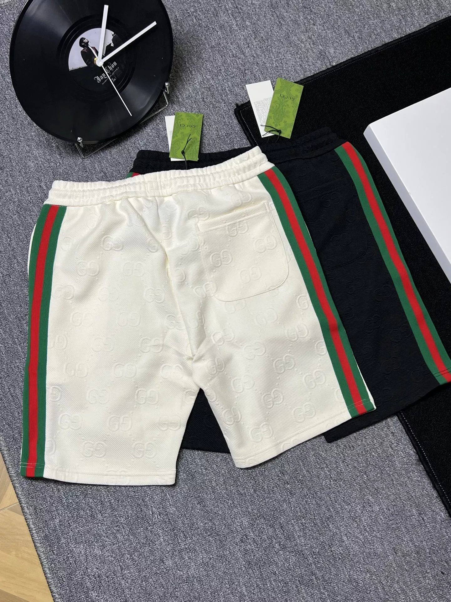 Refined 693 Gucci Pants For Unisex