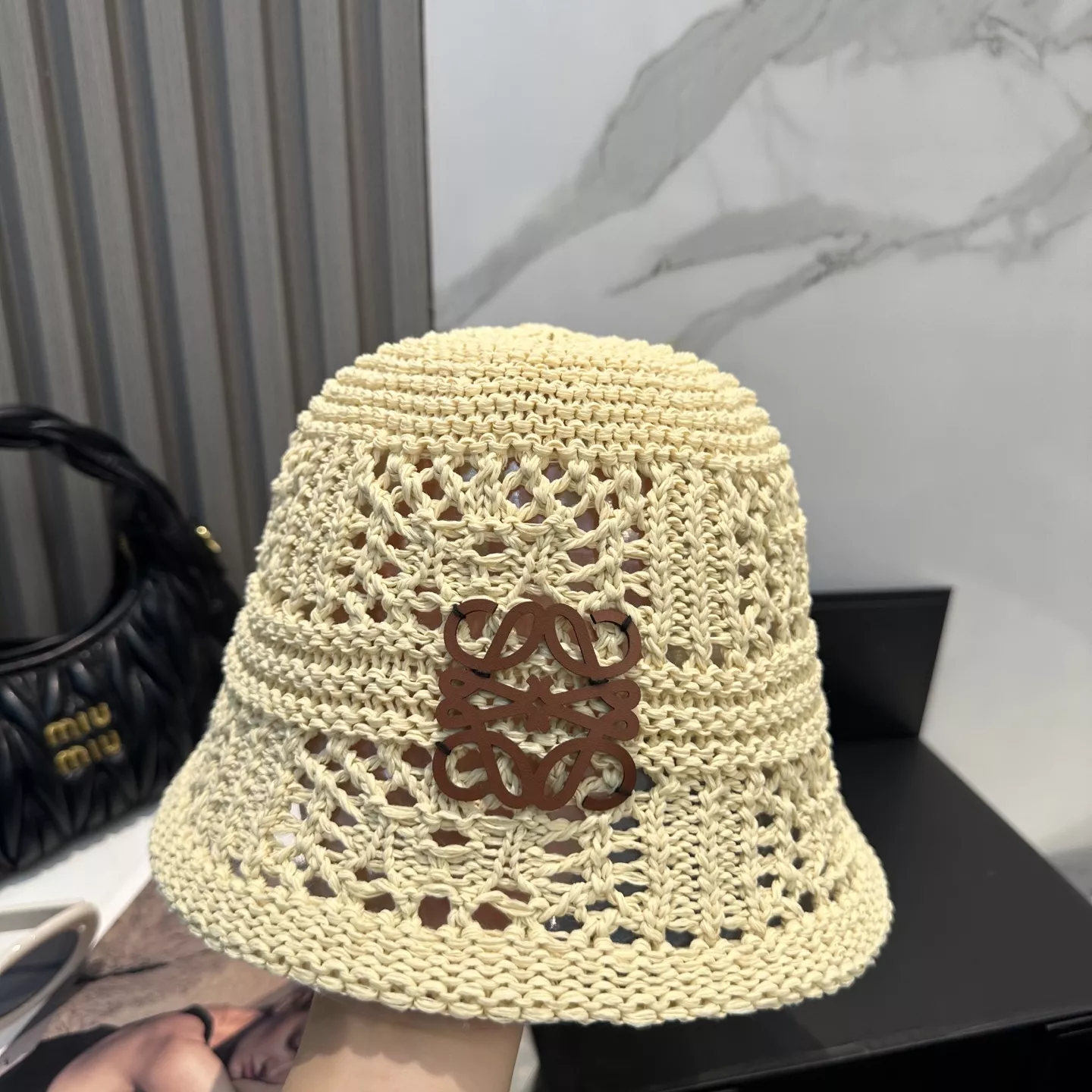 Refined 6933 LOEWE Caps