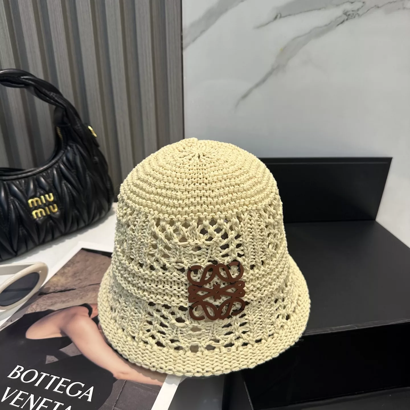Refined 6933 LOEWE Caps