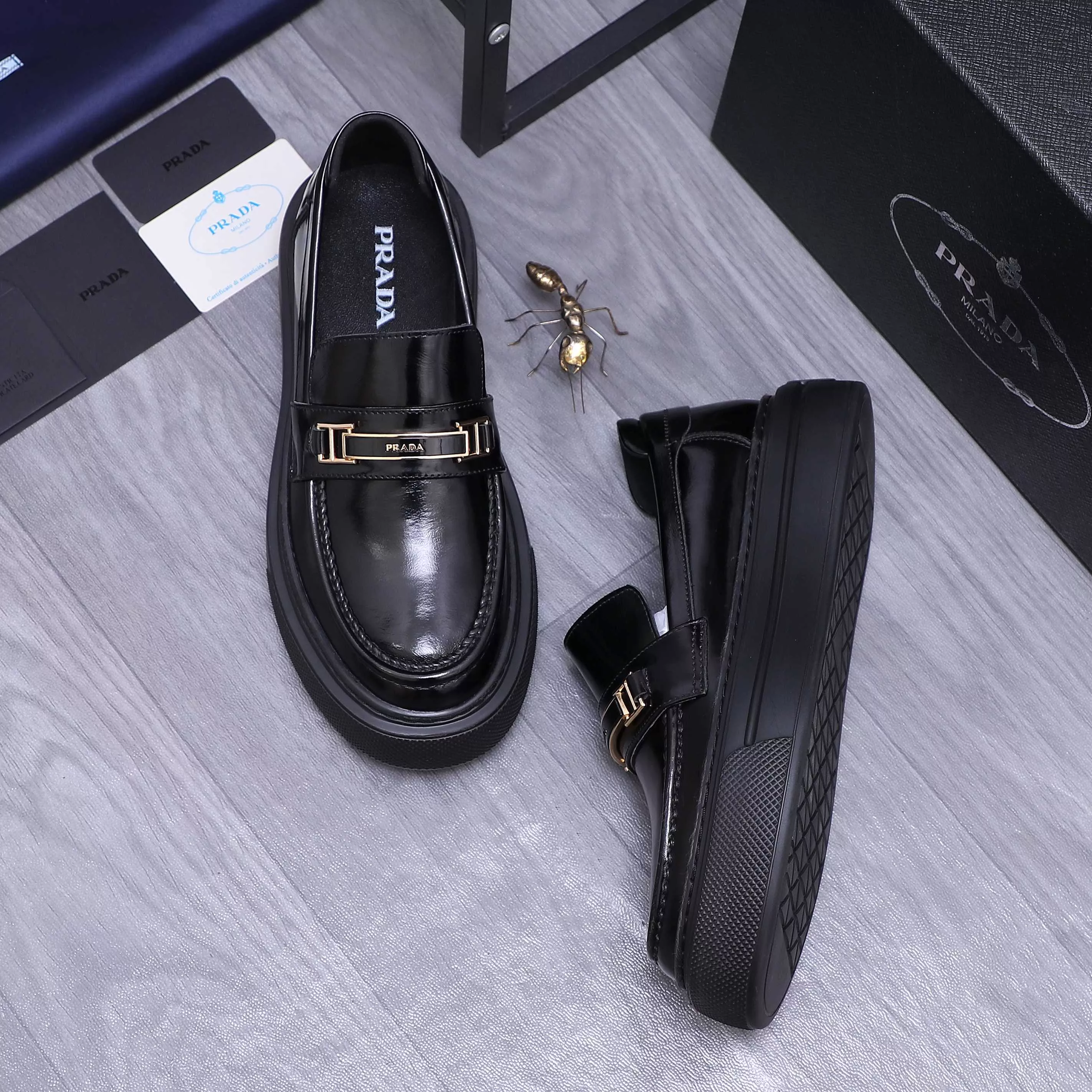 Refined 6940 Prada Leather Shoes For Men