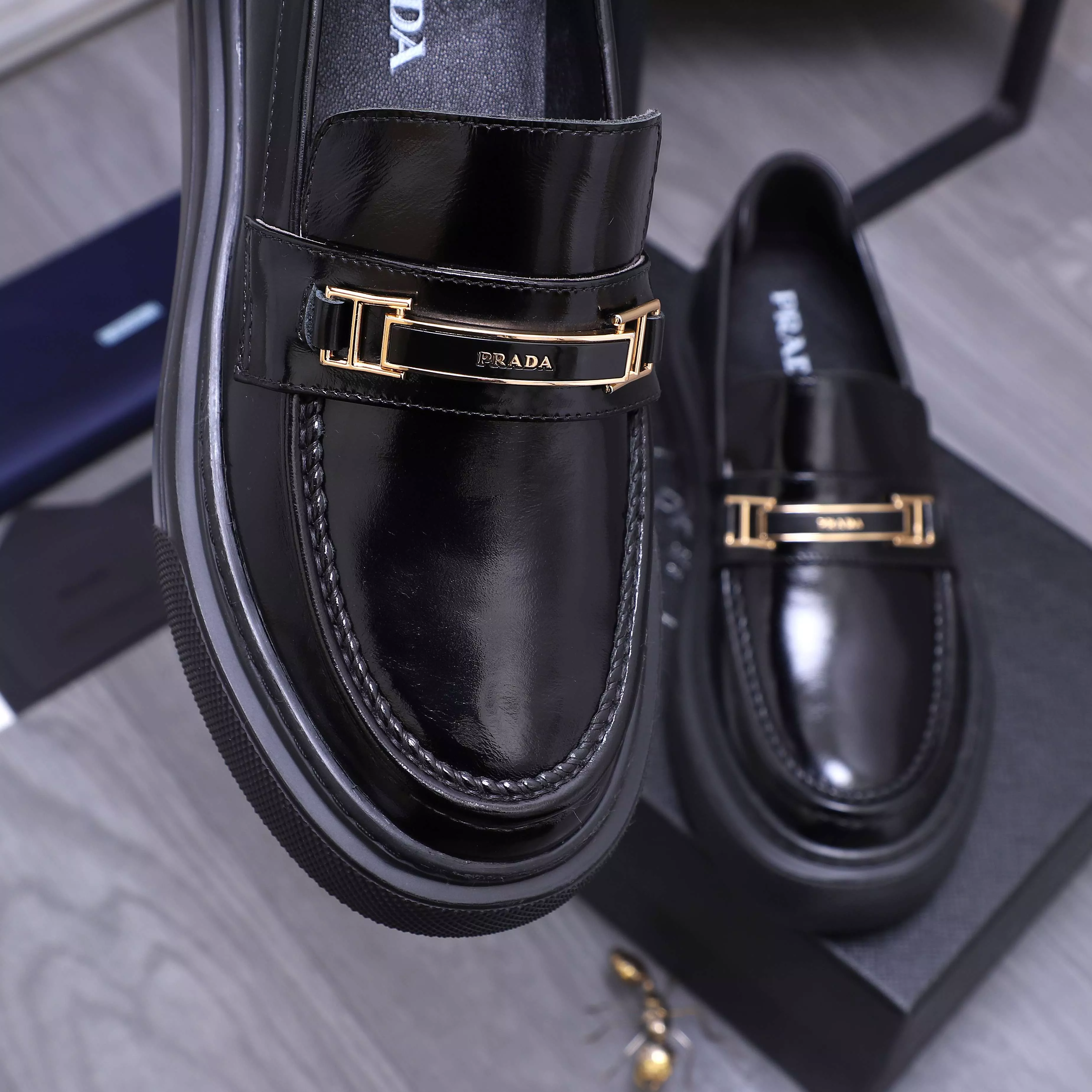 Refined 6940 Prada Leather Shoes For Men