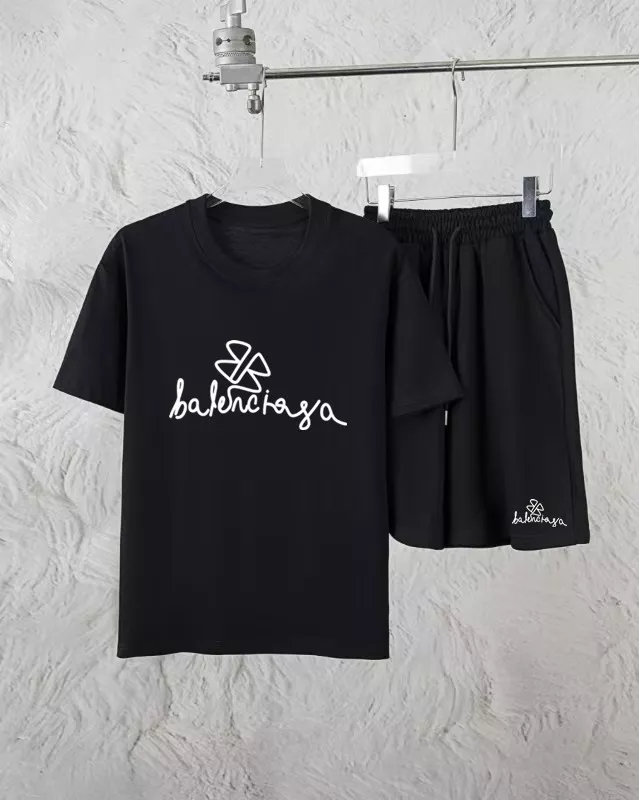 Refined 7072 Balenciaga Fashion Tracksuits Short Sleeved For Unisex