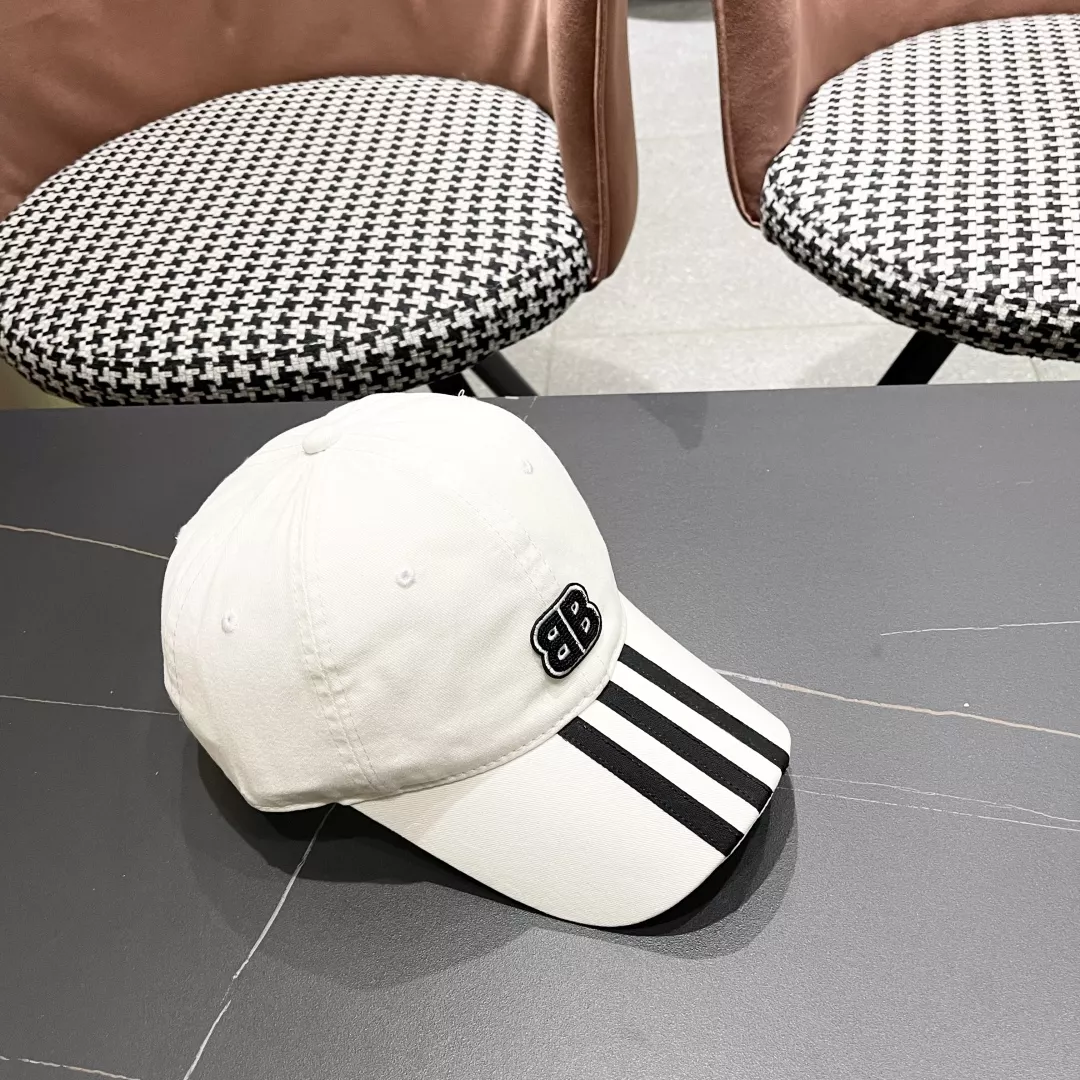 Refined 7167 Balenciaga Caps
