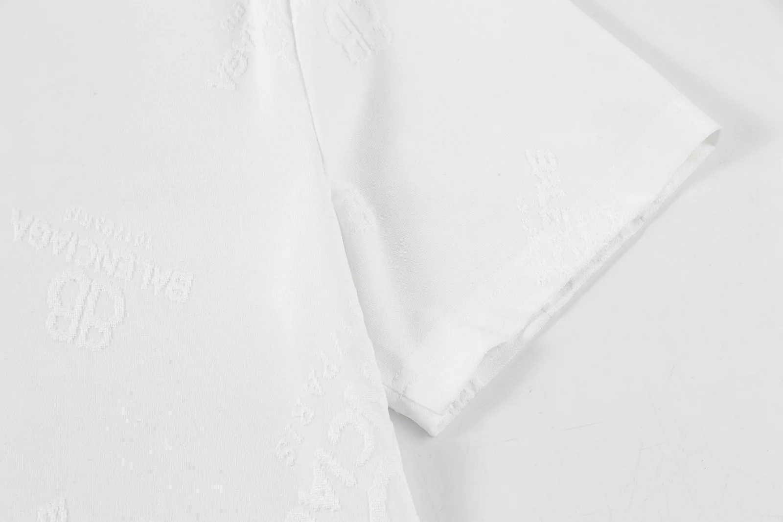 Refined 765 Balenciaga T-Shirts Short Sleeved For Unisex
