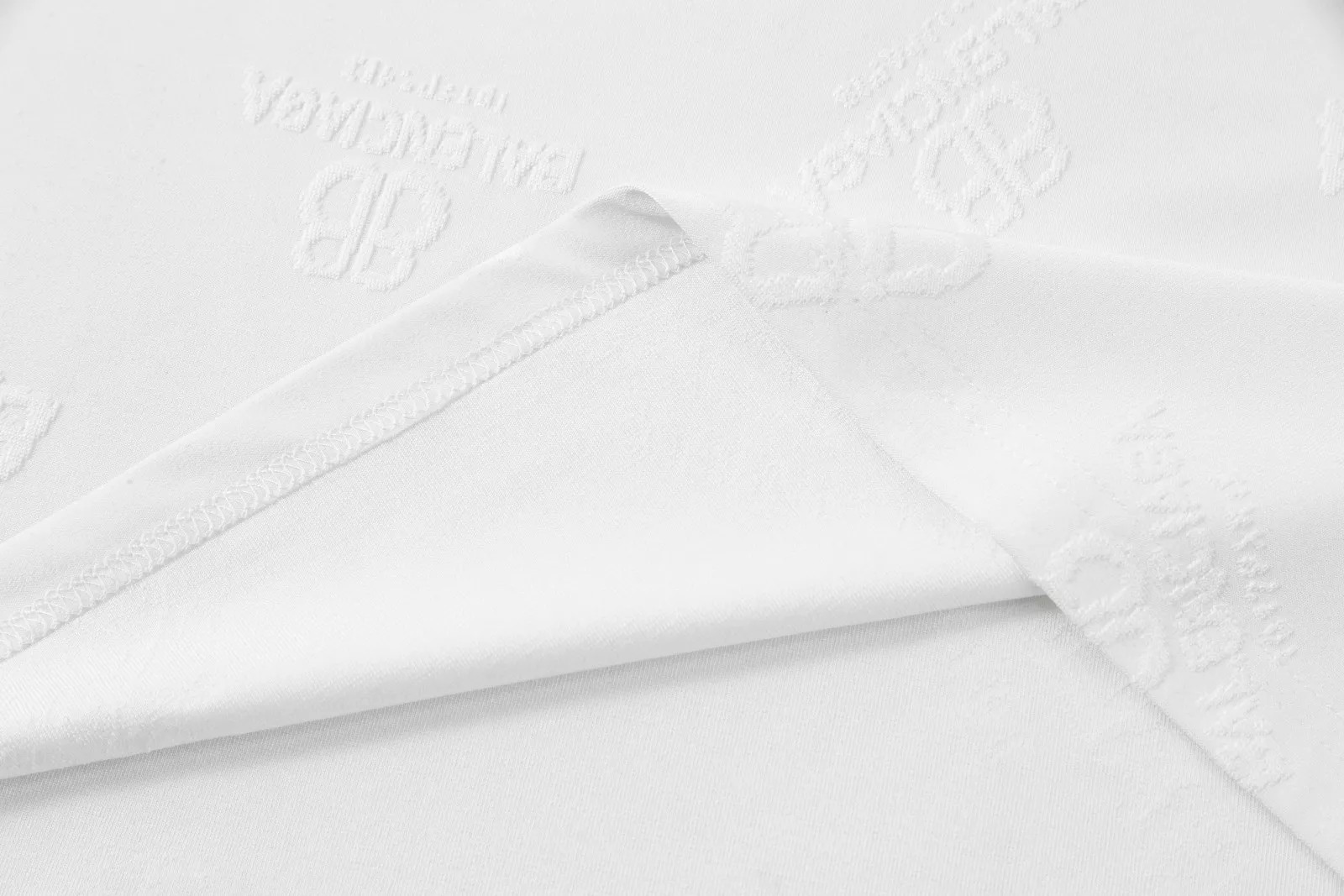 Refined 765 Balenciaga T-Shirts Short Sleeved For Unisex