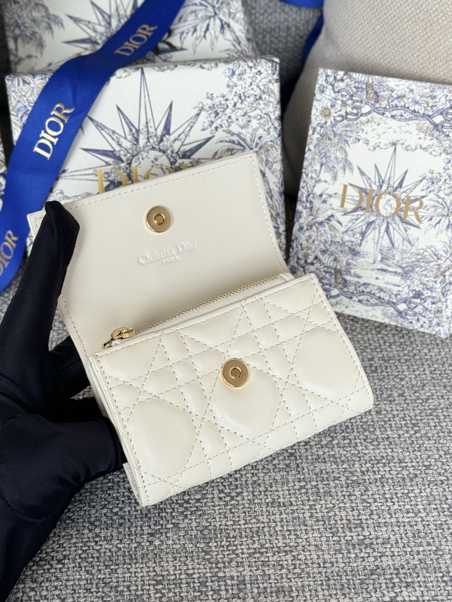 Refined 776 Christian Dior AAA Wallets For Women