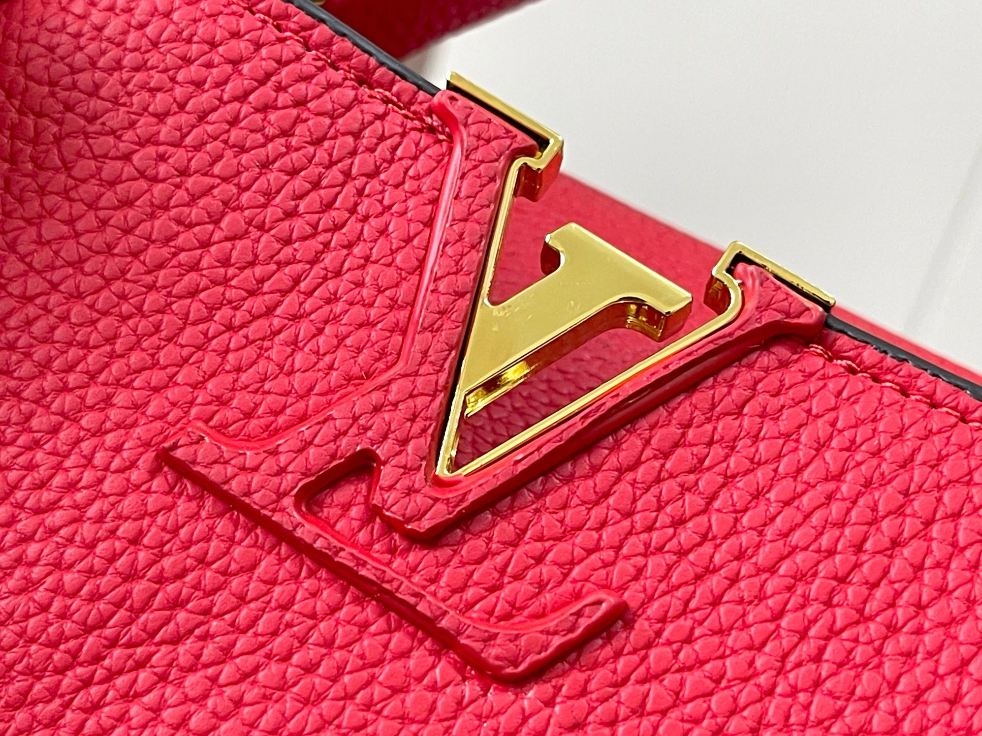 Refined 7829 Louis Vuitton AAA Quality Messenger Bags For Women