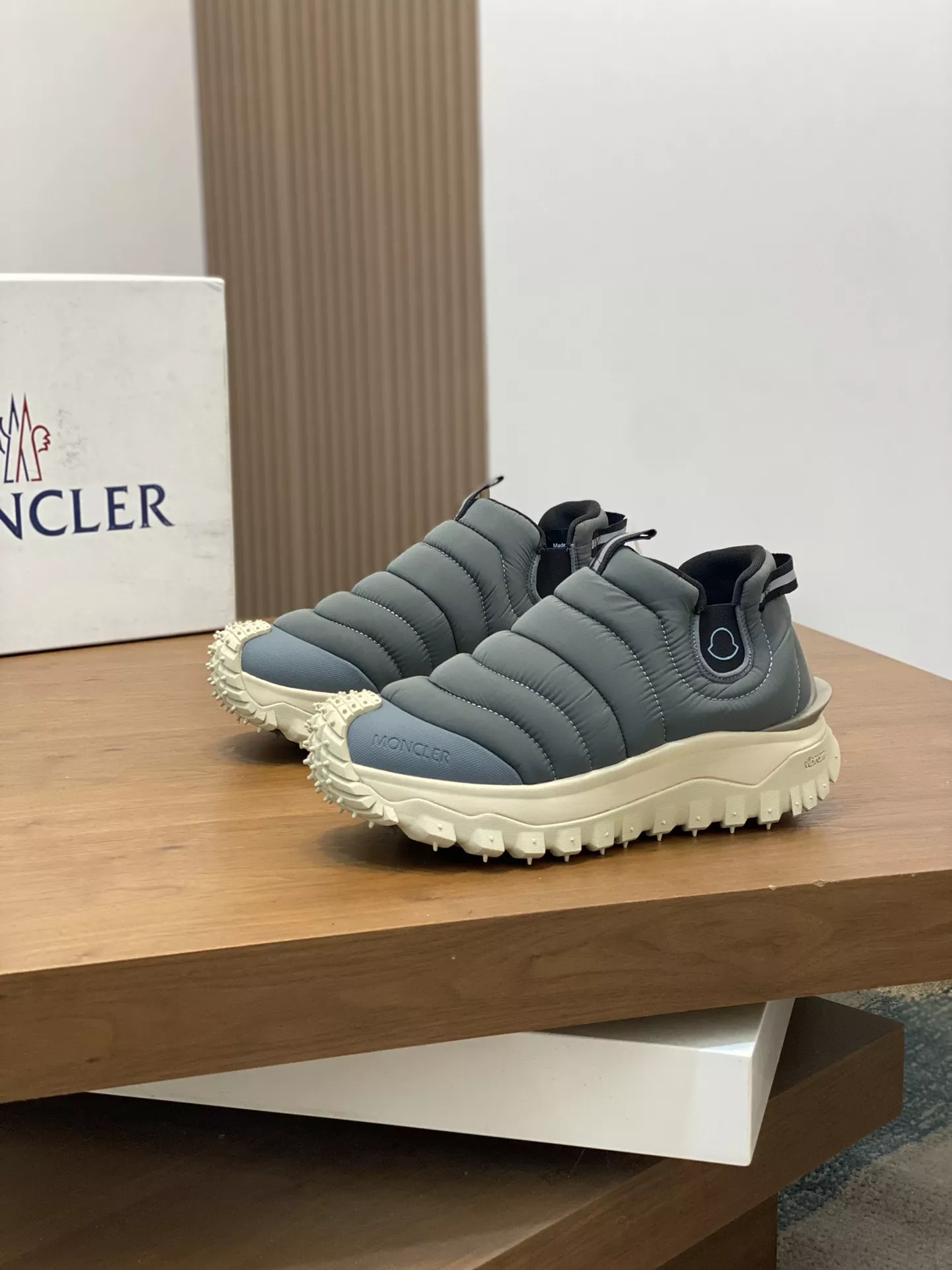 Refined 8016 Moncler Casual Shoes For Men