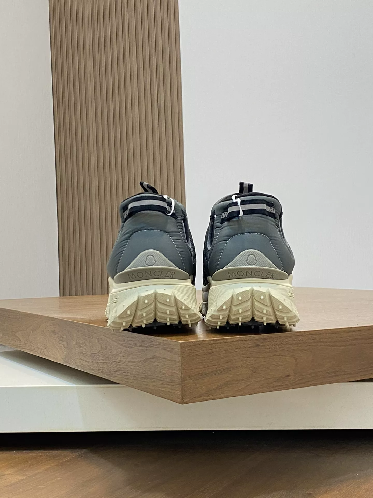 Refined 8016 Moncler Casual Shoes For Men